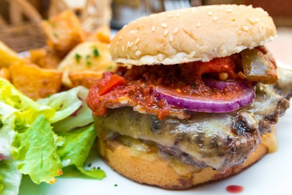 Τρόφιμα-απάτη: Δείτε ποια προϊόντα δεν είναι αυτό που νομίζουμε