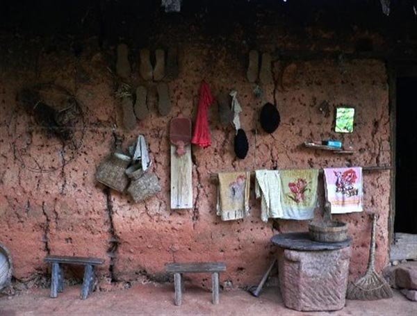 Έσκαψε 6.000 σκαλοπάτια στο βουνό για χάρη μιας γυναίκας!