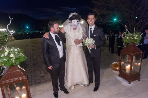 Πάτρα: Άλλη περίμεναν για νύφη και άλλη... έφθασε! (pics)