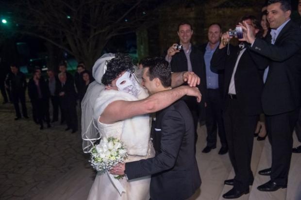 Πάτρα: Άλλη περίμεναν για νύφη και άλλη... έφθασε! (pics)