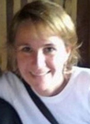 Εικόνες-ΣΟΚ: Έπεσε από τα 105 μέτρα στο κενό μπροστά σε τουρίστες