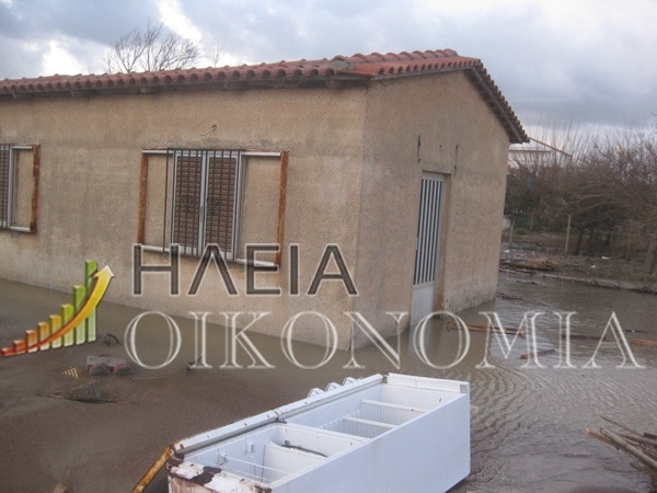 Η θάλασσα «ρούφηξε» δεκάδες ιδιοκτησίες στην Ηλεία (pics-vid)