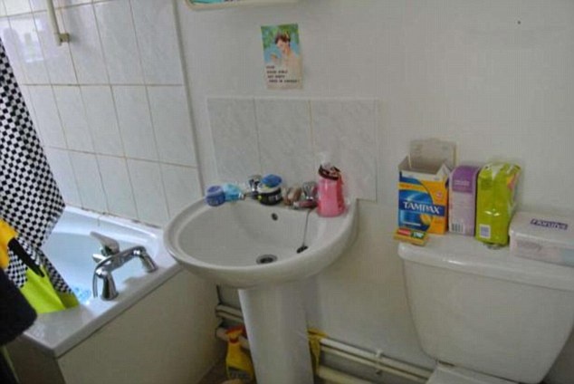 Ζητά 1000 ευρώ νοίκι και δείτε πως είναι το διαμέρισμα! (pics)