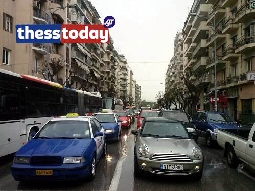 Κυκλοφοριακό «έμφραγμα» στη Θεσσαλονίκη (pics)
