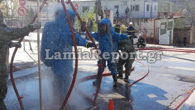 Δείτε τι έγινε όταν άνοιξε ο Απ. Γκλέτσος το «ύποπτο» δέμα (pics-vid)