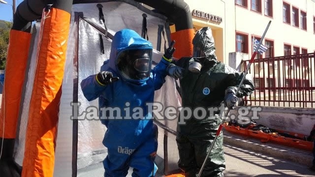 Δείτε τι έγινε όταν άνοιξε ο Απ. Γκλέτσος το «ύποπτο» δέμα (pics-vid)