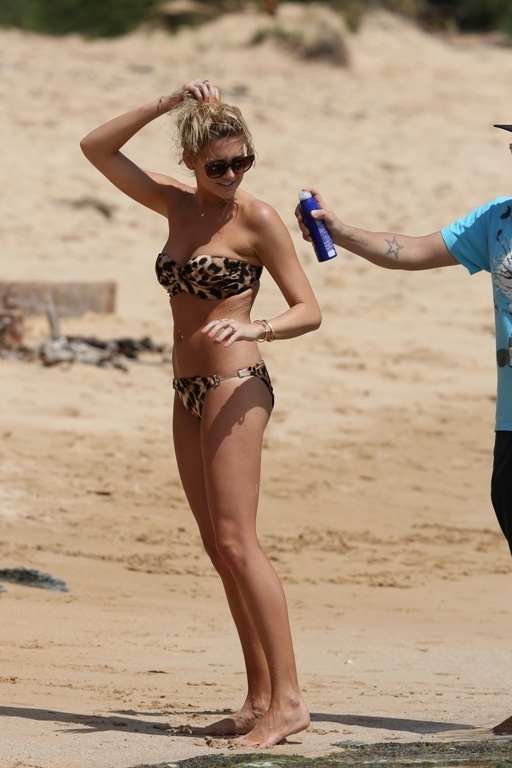 Η Stephanie Pratt ξέρει πώς να δαμάζει τα... κύματα!