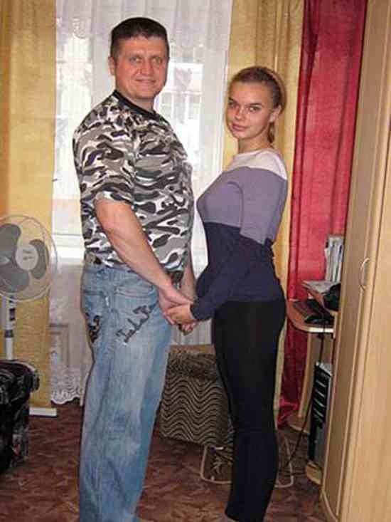 Πατέρας και κόρη, στην ίδια πόζα επί 18 χρόνια! (pics)