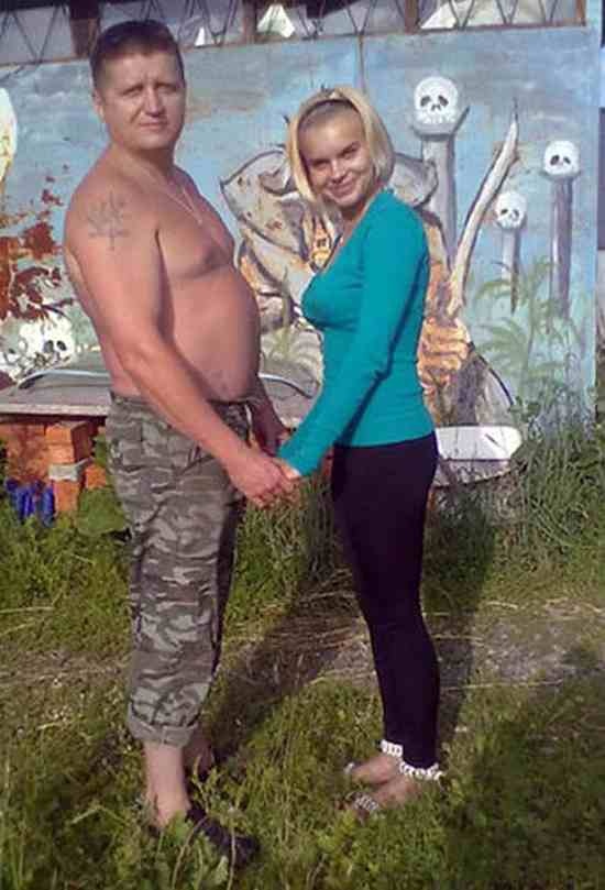 Πατέρας και κόρη, στην ίδια πόζα επί 18 χρόνια! (pics)