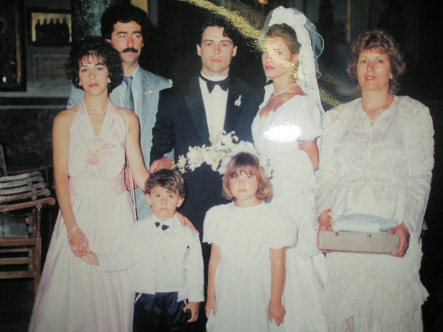 Δείτε φωτογραφίες από τον πρώτο γάμο της Ελένης Μενεγάκη!