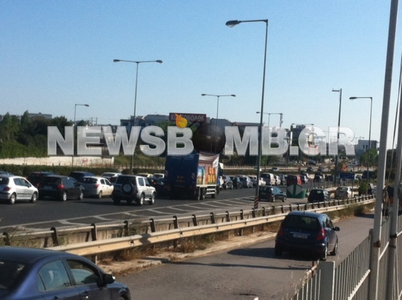 Κυκλοφοριακό «έμφραγμα» στην Εθνική Οδό Αθηνών-Λαμίας (pics)