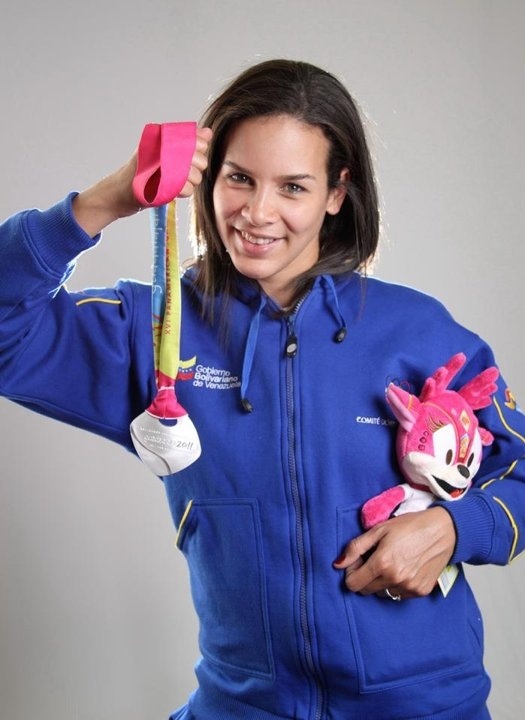 Δείτε τη νέα υπουργό της Βενεζουέλας που κλέβει τις εντυπώσεις!