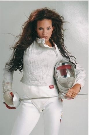 Δείτε τη νέα υπουργό της Βενεζουέλας που κλέβει τις εντυπώσεις!