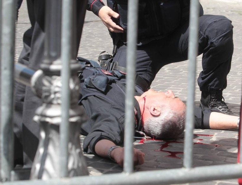 Ορκωμοσία με αίμα για την κυβέρνηση Λέτα