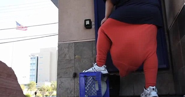 ΣΟΚ: Του αφαίρεσαν 59,8 κιλά από τα... γεννητικά του όργανα