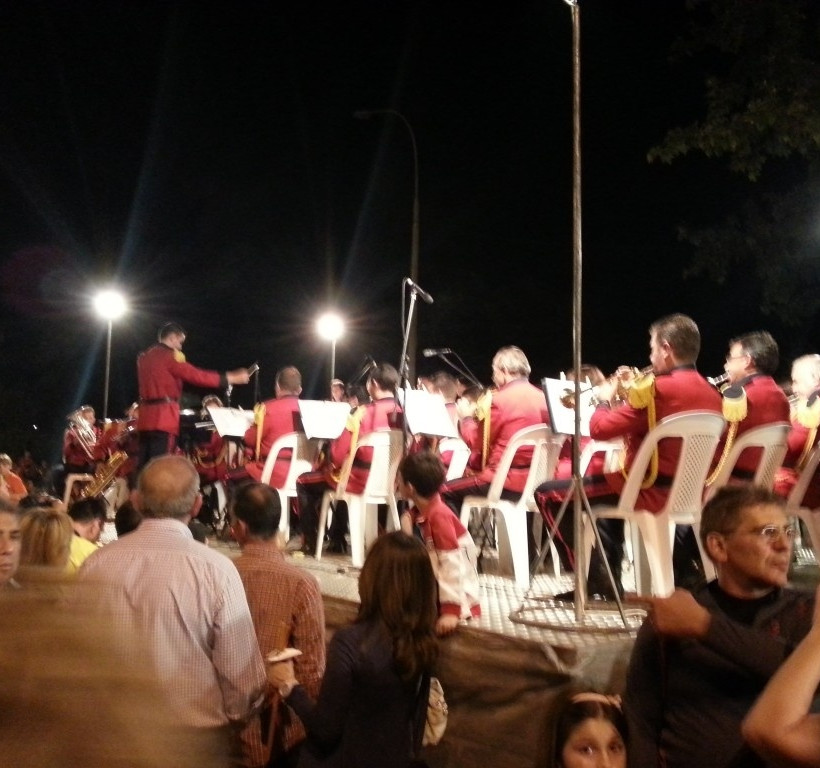 Δείτε εικόνες από τον χθεσινό επιτάφιο στα Ιωάννινα