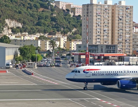 Το πιο τρομακτικό αεροδρόμιο (pics)