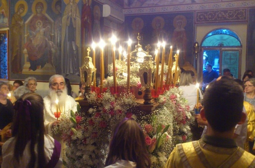 ΔΕΙΤΕ: Επιτάφιοι από ενορίες του Πειραιά και νησιών του Αργοσαρωνικού!