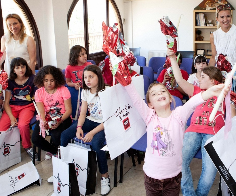 Tα Μαγικά Aβγά του Factory Outlet για τα Παιδικά Χωριά SOS