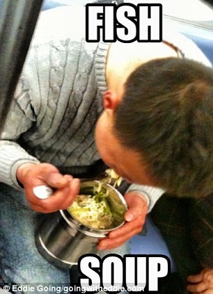 Απίθανες φωτογραφίες: Τι μπορεί να δει κανείς μέσα στο μετρό! 