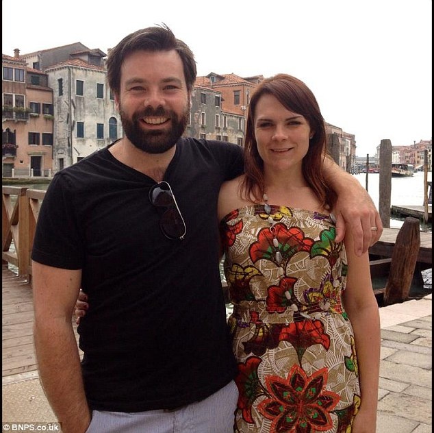 Ζωγράφισε τον άντρα της ζωής της και... τον γνώρισε 2 μήνες μετά