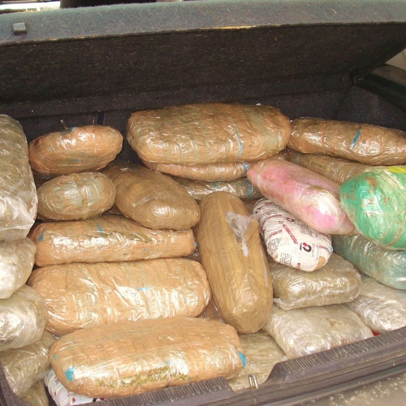 Έκρυβε στο αυτοκίνητο ένα μεγάλο μυστικό (pics)