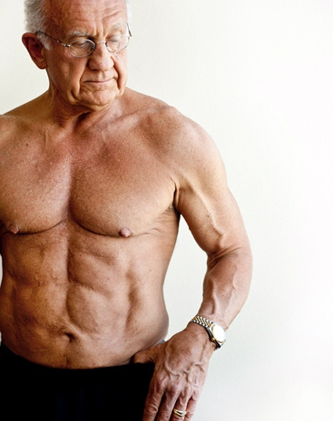 Ένας παππούς με σώμα... 20άρη άφησε «άφωνο» το διαδίκτυο!