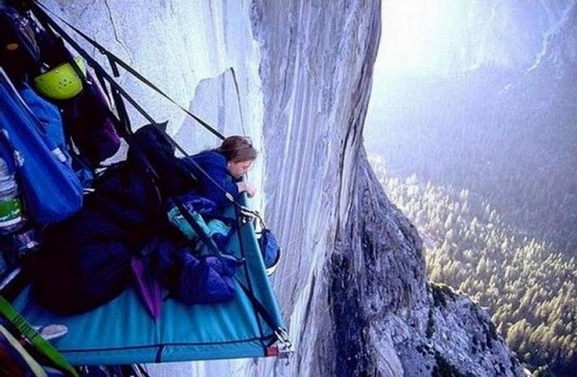 Ύπνος στην φωλιά του αετού (pics)