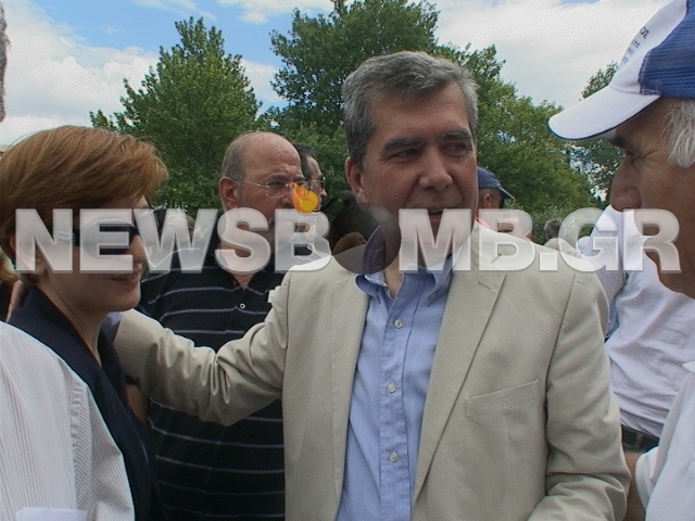 ΕΡΤ: Συγκλονιστική στήριξη του κόσμου (Φωτορεπορτάζ)