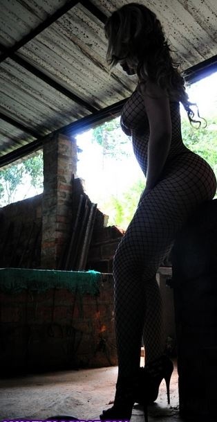 Η «καυτή» Yisela παίζει μπαλίτσα υψηλού επιπέδου!