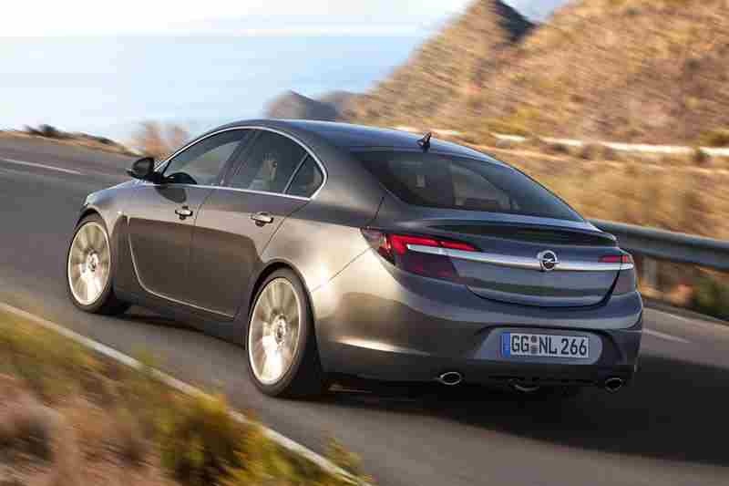 OPEL INSIGNIA: Ανανεωμένο στη Φρανκφούρτη