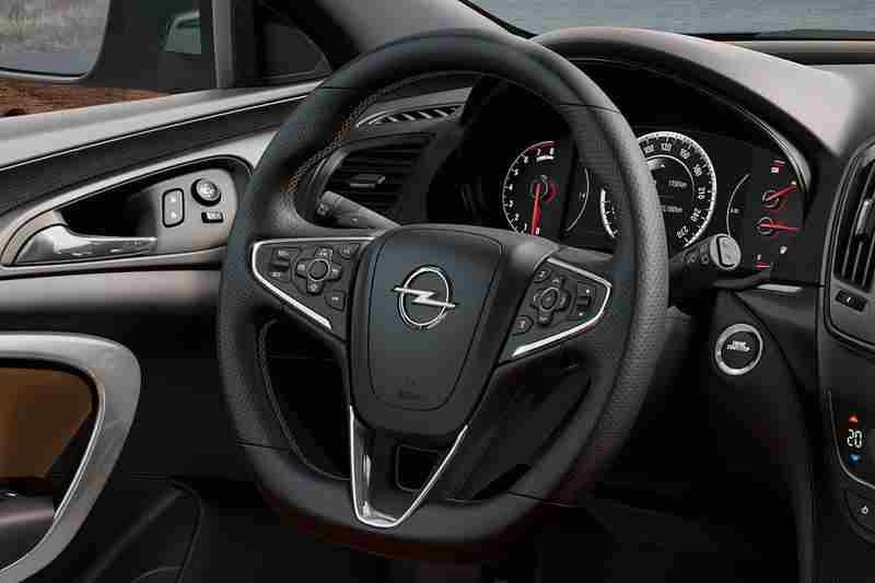 OPEL INSIGNIA: Ανανεωμένο στη Φρανκφούρτη