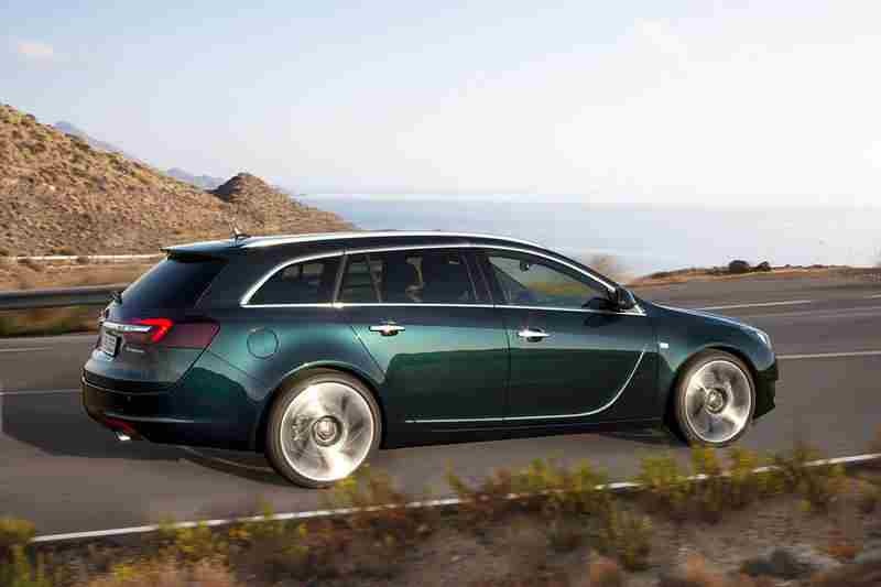 OPEL INSIGNIA: Ανανεωμένο στη Φρανκφούρτη