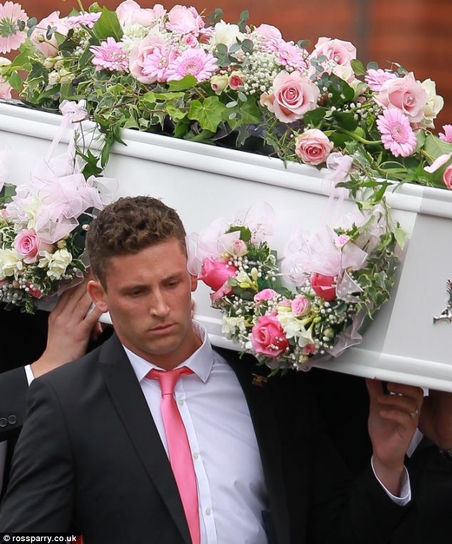 Τραγωδία:Σκοτώθηκε 18χρονη φοιτήτρια και οι φίλες της έμειναν ανάπηρες