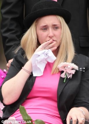 Τραγωδία:Σκοτώθηκε 18χρονη φοιτήτρια και οι φίλες της έμειναν ανάπηρες