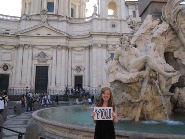 Το συγκινητικό ευχαριστώ μιας κοπέλας στους γονείς της (pics)