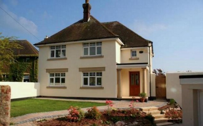 Πωλείται σπίτι με θέα στο… γκρεμό! (pics)