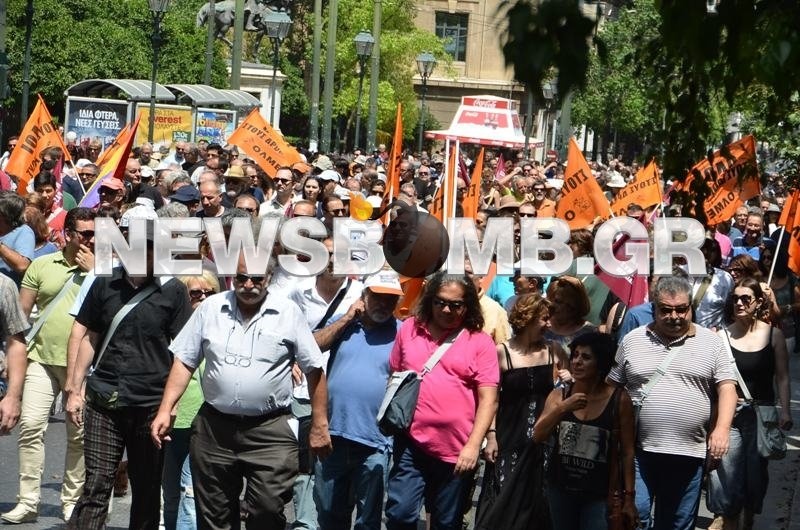 Φωτορεπορτάζ: Συγκέντρωση διαμαρτυρίας της ΟΛΜΕ 