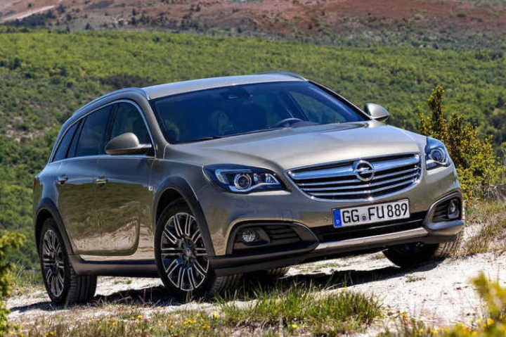 OPEL INSIGNIA COUNTRY TOURER