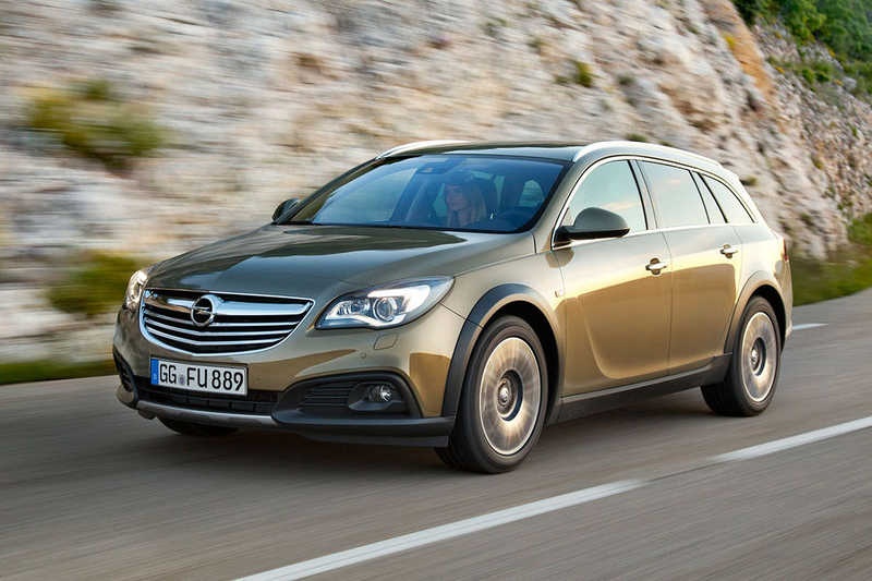 OPEL INSIGNIA COUNTRY TOURER