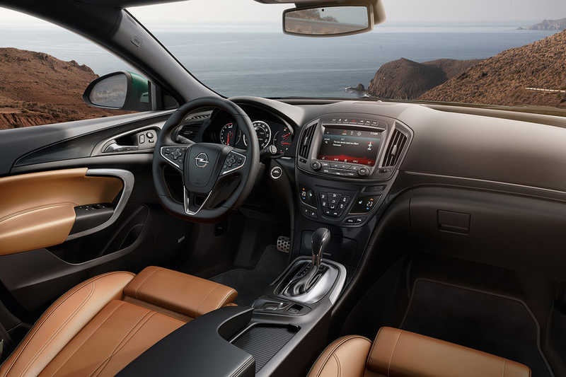 OPEL INSIGNIA COUNTRY TOURER