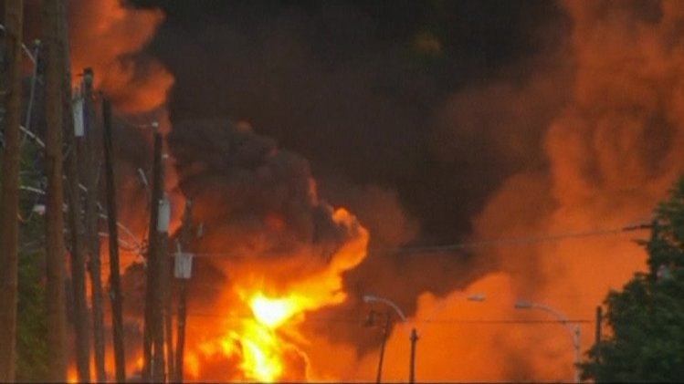 Καναδάς: 80 αγνοούμενοι από τη φονική έκρηξη στο τρένο (ΦΩΤΟ)