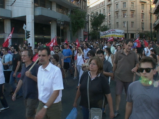 Κλειστή η Σταδίου-Σε εξέλιξη συγκέντρωση διαμαρτυρίας (pics-vid)