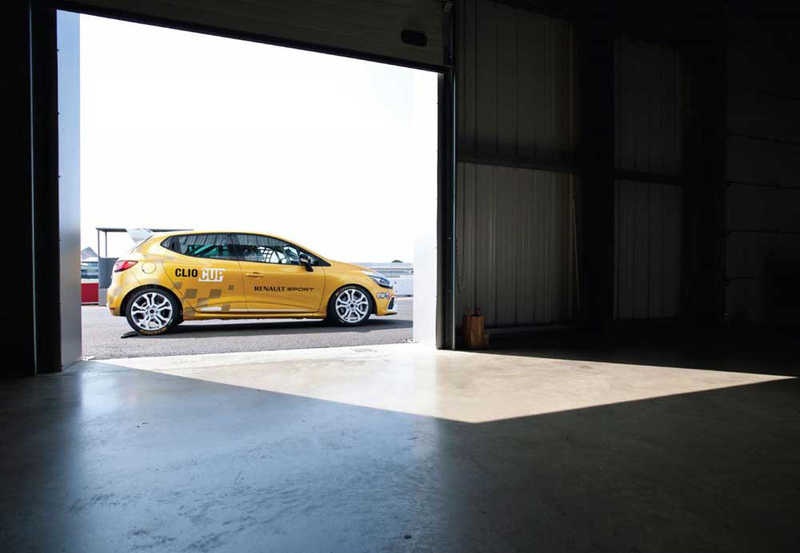 RENAULT CLIO CUP RACE ME 220 ΙΠΠΟΥΣ
