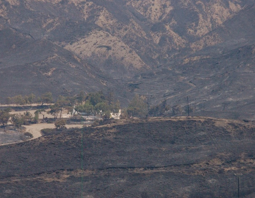 Εικόνες θλίψης από τον πύρινο εφιάλτη στη Ρόδο (ΦΩΤΟΡΕΠΟΡΤΑΖ)