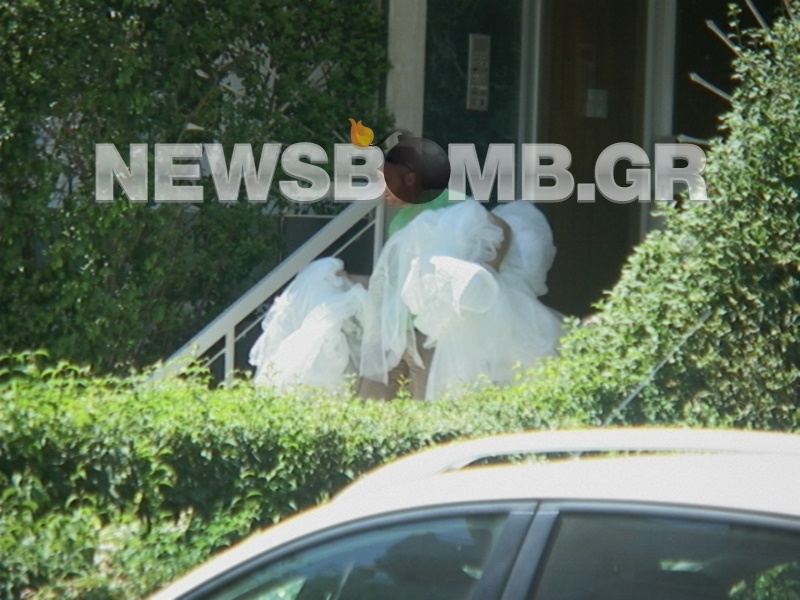 Αναζητείται έμπορος όπλων- 6.000 σφαίρες και 2 όπλα σε αποθήκη (pics)