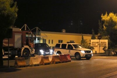Αμυγδαλέζα: Πεδίο μάχης το στρατόπεδο κράτησης (Φωτό & Βίντεο)