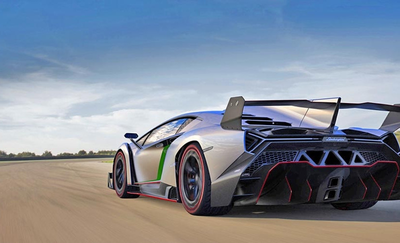 Η απόκοσμη LAMBORGHINI VENENO