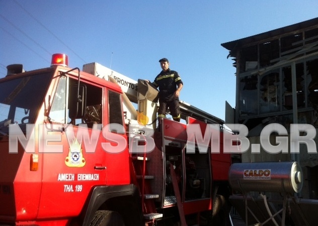 Φωτορεπορτάζ από την πυρκαγιά στον Γέρακα
