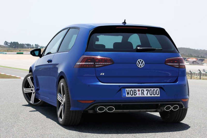 Νέο VW GOLF R με 300 άλογα